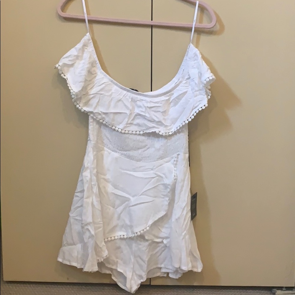Lulu’s white romper